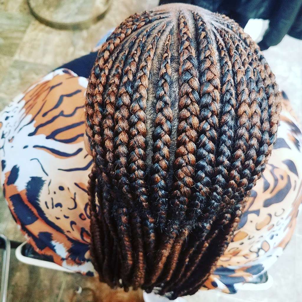 African hair braiding by Alvine | 108 W Tabor Rd, Philadelphia, PA 19120, USA | Phone: (267) 504-8573