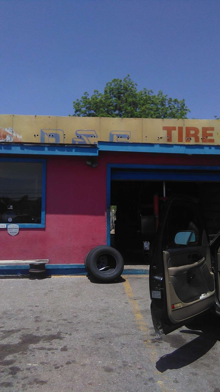 R & S Tire Shop | 1401 N Alexander Dr, Baytown, TX 77520, USA | Phone: (281) 428-2781