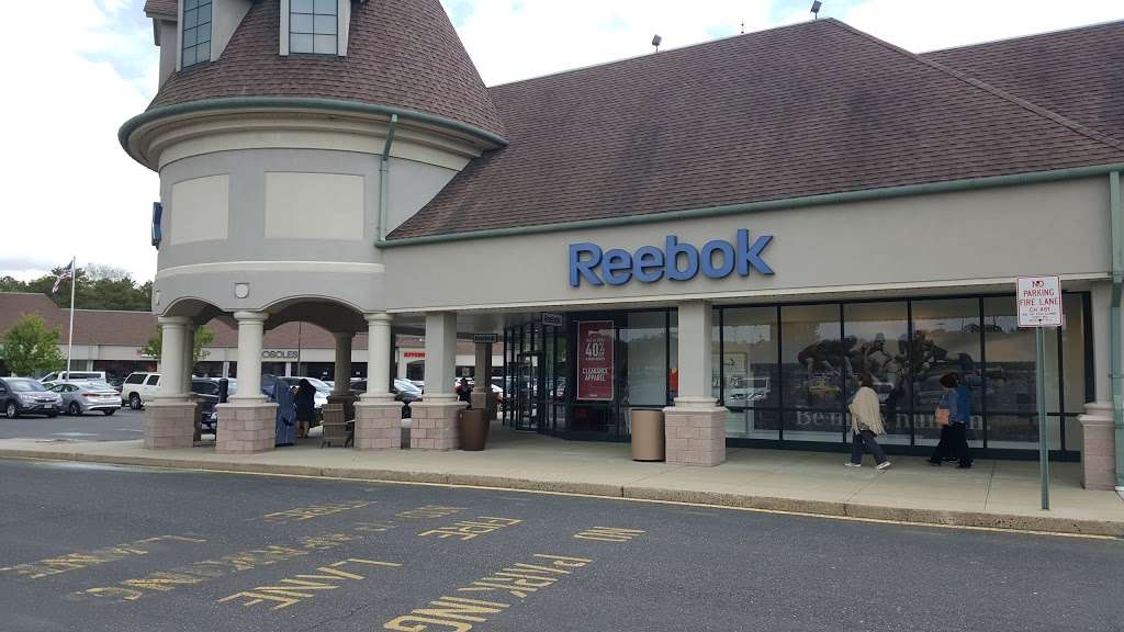 Reebok Factory Direct Store | 537 Monmouth Rd #196, Jackson, NJ 08527, USA | Phone: (732) 928-7707