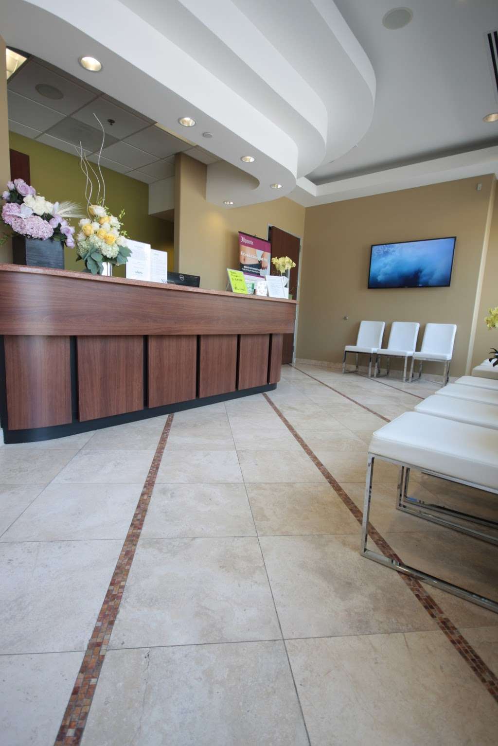 Vital Urgent Care | 2507 Eastbluff Dr, Newport Beach, CA 92660, USA | Phone: (949) 200-1655