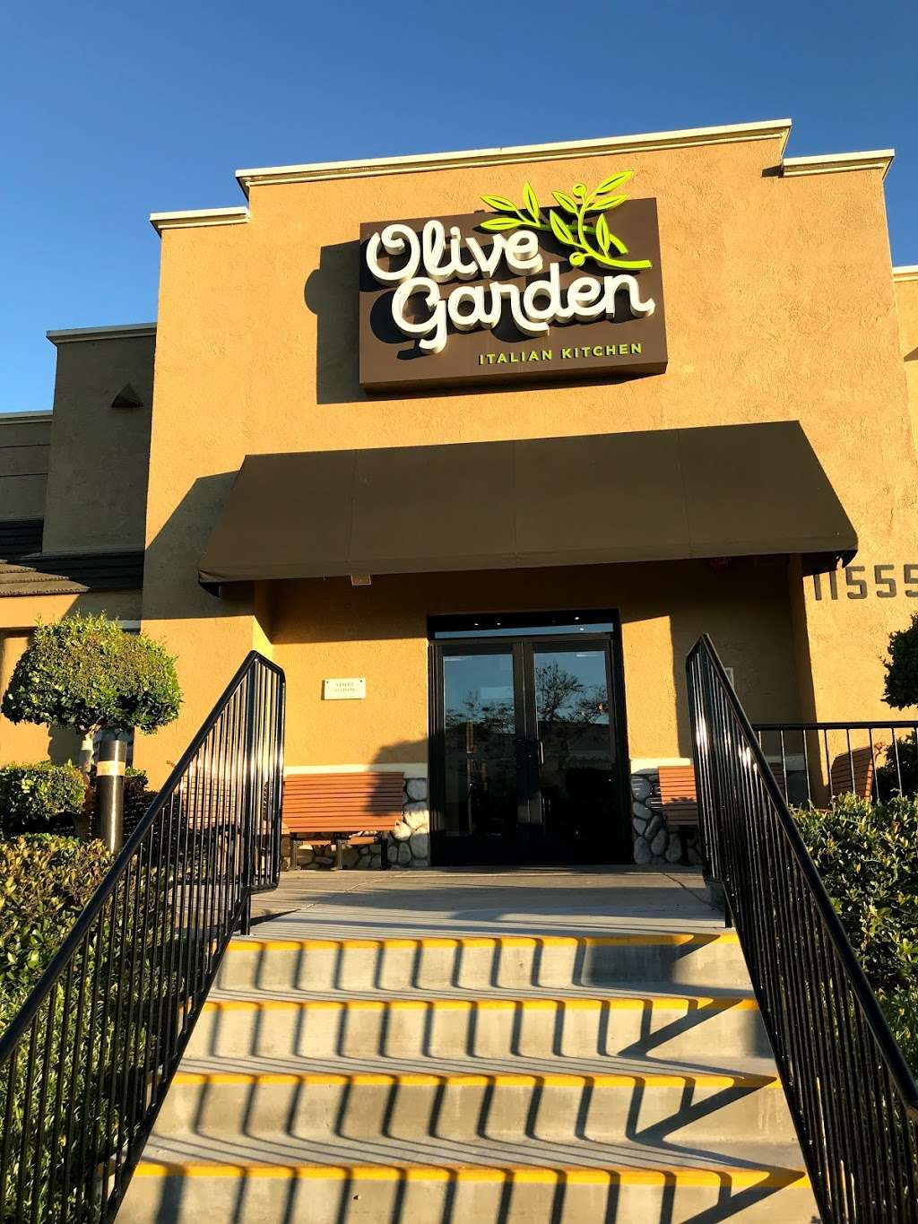 Olive Garden Italian Restaurant | 11555 Carmel Mountain Rd, San Diego, CA 92128, USA | Phone: (858) 485-9873