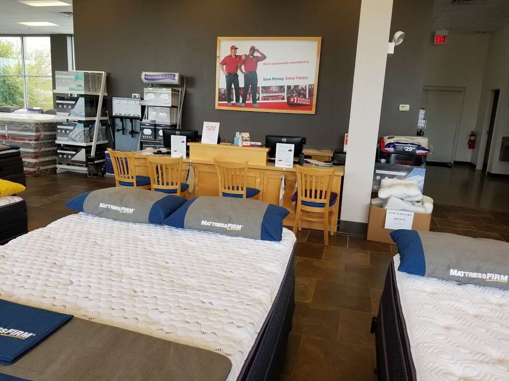 Mattress Firm Addison | 1008 N Rohlwing Rd, Addison, IL 60101, USA | Phone: (630) 889-2349