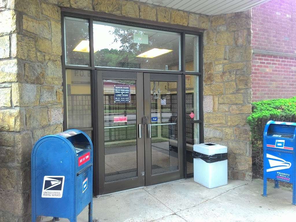 United States Postal Service | 6 Colonial Springs Rd, Wyandanch, NY 11798 | Phone: (800) 275-8777