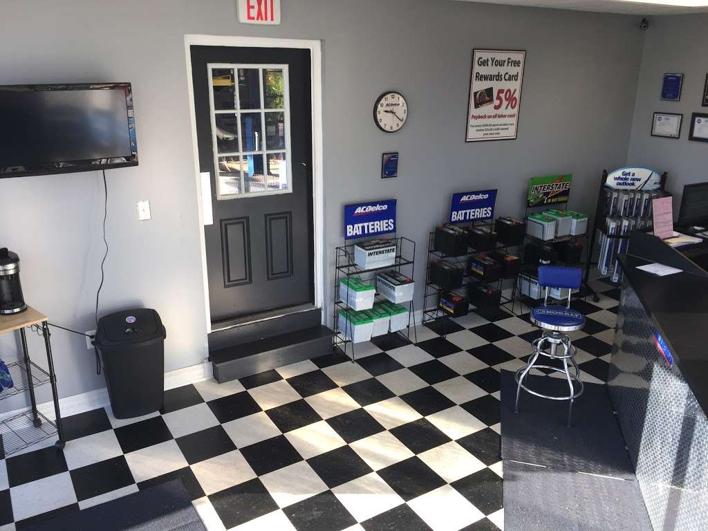 Kimmels Automotive DBA Robs Auto Repair | 1055 S Hanover St, Pottstown, PA 19465, USA | Phone: (610) 327-1999