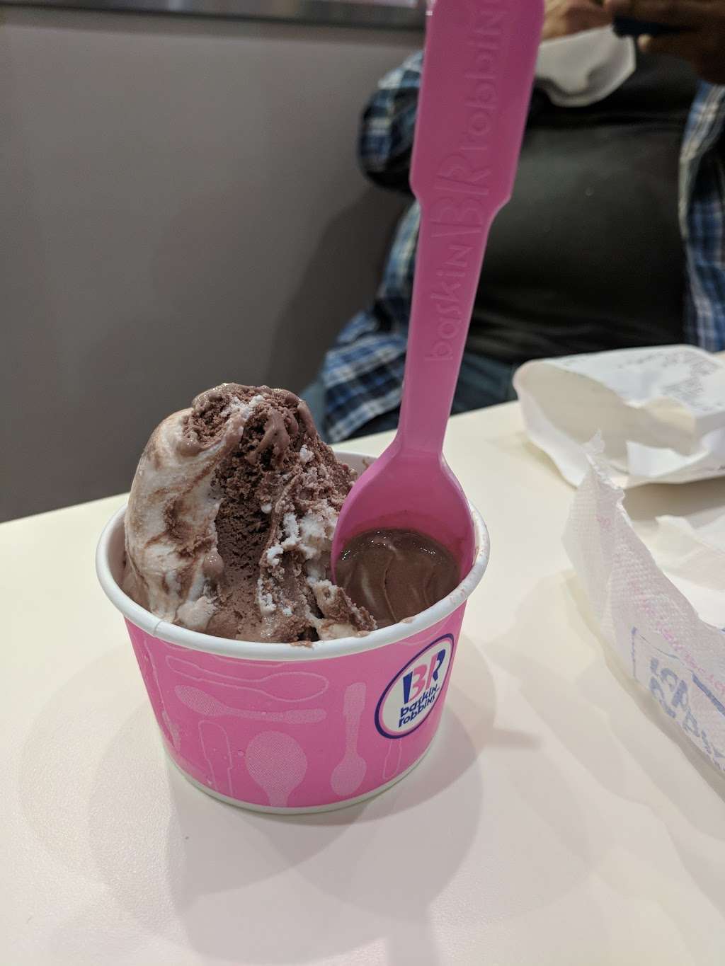 Baskin-Robbins | 2084 S Atlantic Blvd, Monterey Park, CA 91754, USA | Phone: (323) 722-5094