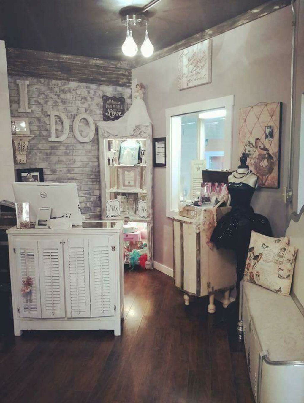 Cute As A Button Salon & Spa | 3037 State Road 135 South, Nashville, IN 47448, USA | Phone: (812) 318-5787