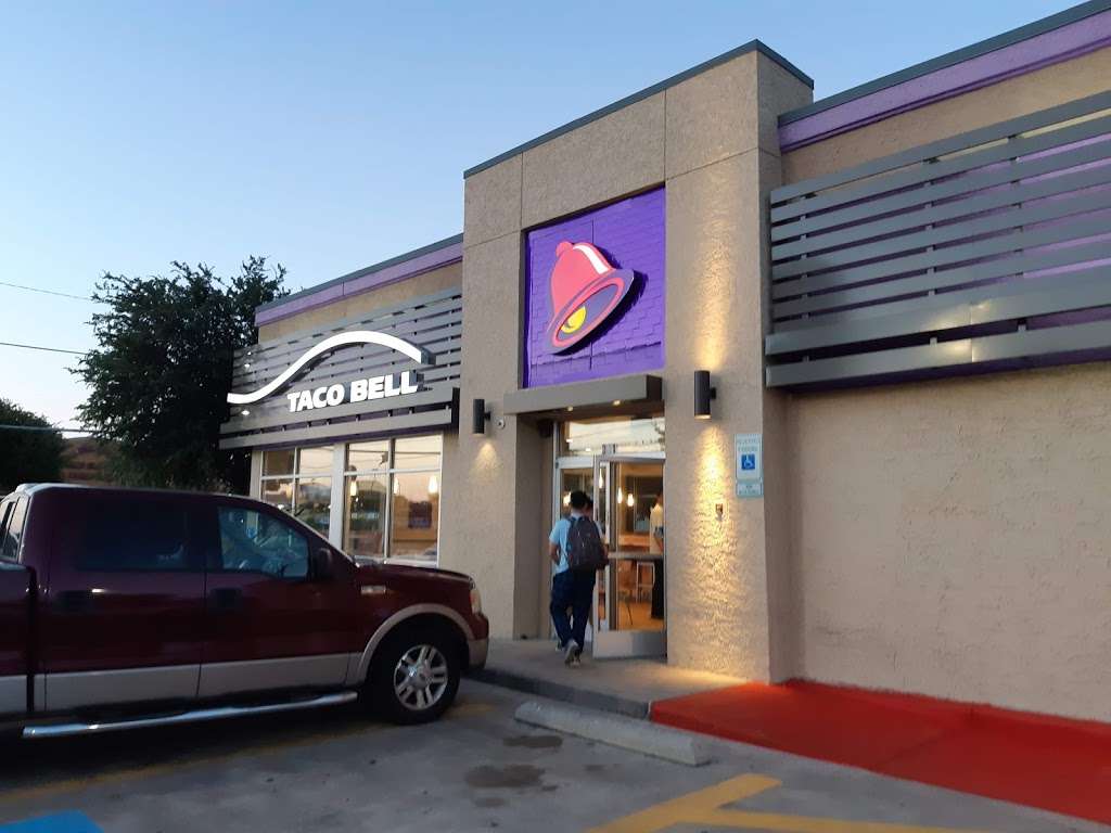 Taco Bell | 381 W, TX-303 Spur, Grand Prairie, TX 75051, USA | Phone: (972) 263-6061