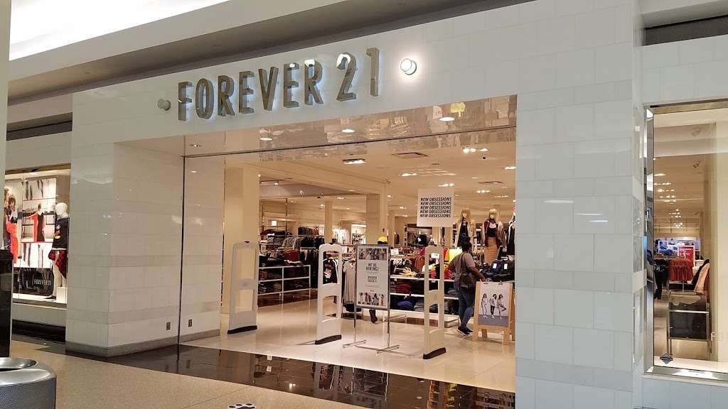 Forever 21 | 108 Green Acres Rd E, Valley Stream, NY 11581, USA | Phone: (516) 881-3476