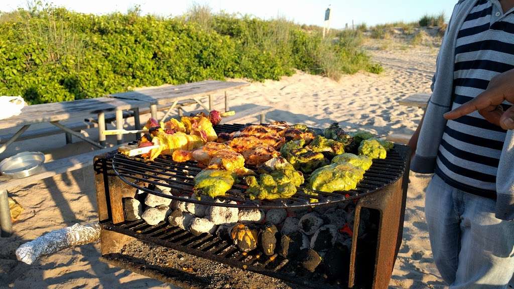 Robert Moses State Park Field 2 | 600 Robert Moses State Pkwy, Babylon, NY 11702, USA | Phone: (631) 669-0449