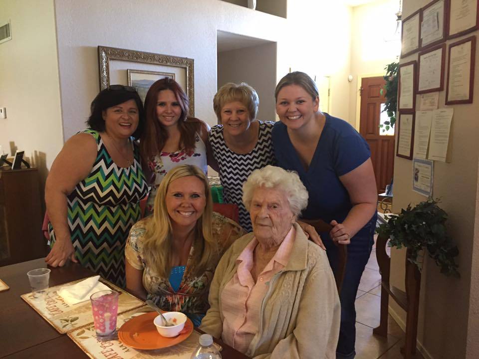 Madeira Villa Assisted Living | 3370 W Ironwood Dr, Chandler, AZ 85226, USA | Phone: (480) 241-6511