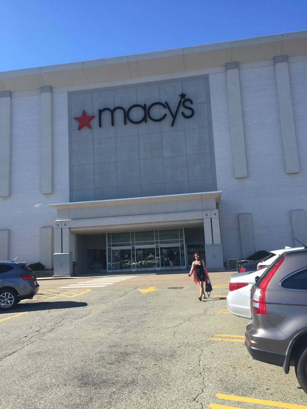 Macys | 301 S Hills Village, Pittsburgh, PA 15241, USA | Phone: (412) 854-6800