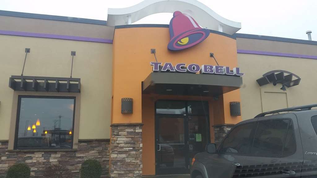 Taco Bell | 11740 N, US-31, Edinburgh, IN 46124, USA | Phone: (812) 526-5326