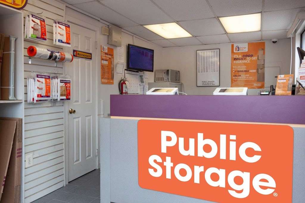 Public Storage | 1431 Ivy Hill Rd, Philadelphia, PA 19150, USA | Phone: (215) 375-7333