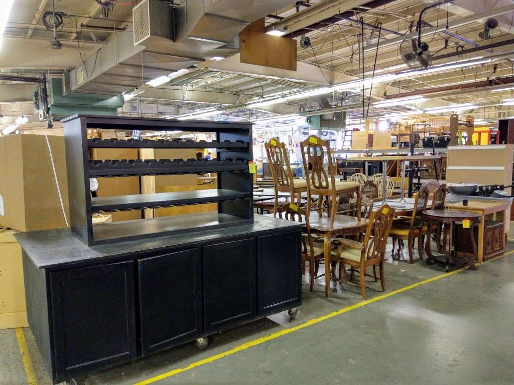 Habitat for Humanity ReStore | 400 Battaile Dr, Winchester, VA 22601 | Phone: (540) 662-9704