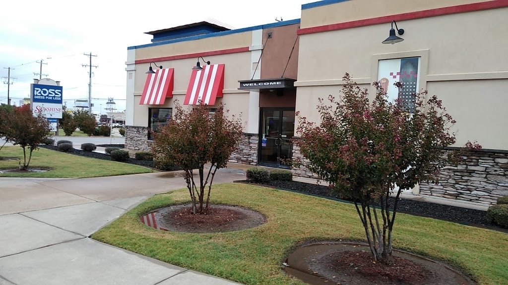 KFC | 7180 S Memorial Dr, Tulsa, OK 74133, USA | Phone: (918) 252-1476