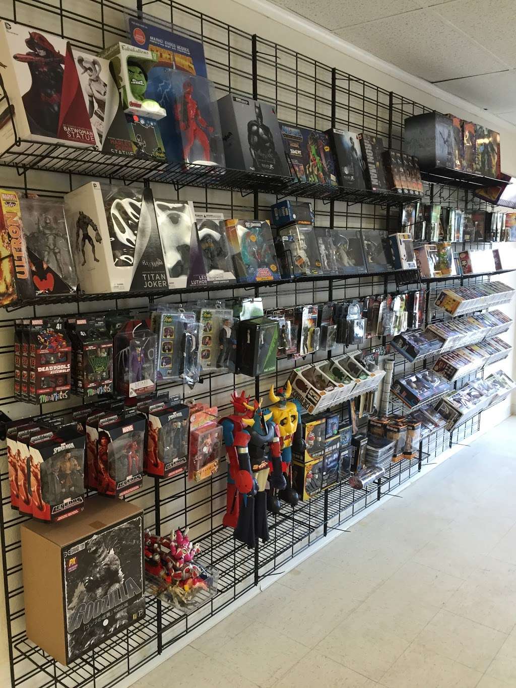 Panther Collectibles | 110 Greentree Rd, Turnersville, NJ 08012, USA | Phone: (856) 366-4052