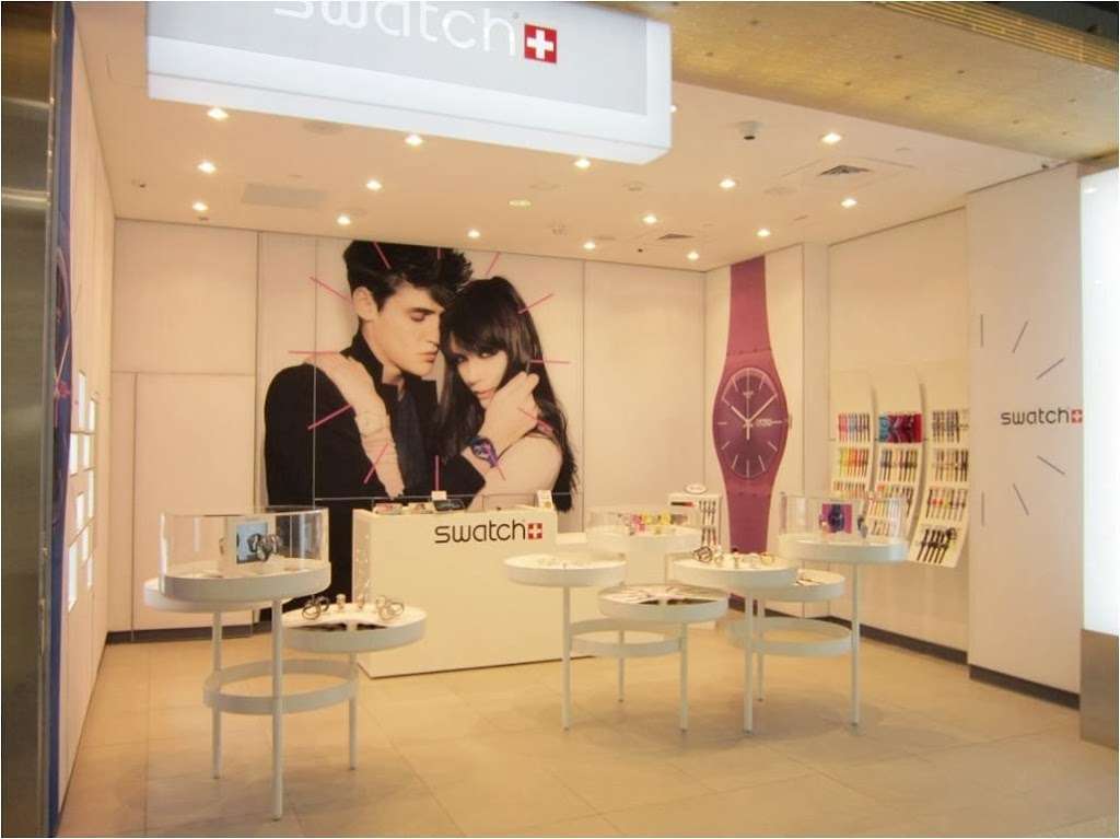 Swatch | 1 Harborside Dr BA-A22, Boston, MA 02128, USA | Phone: (617) 569-4925