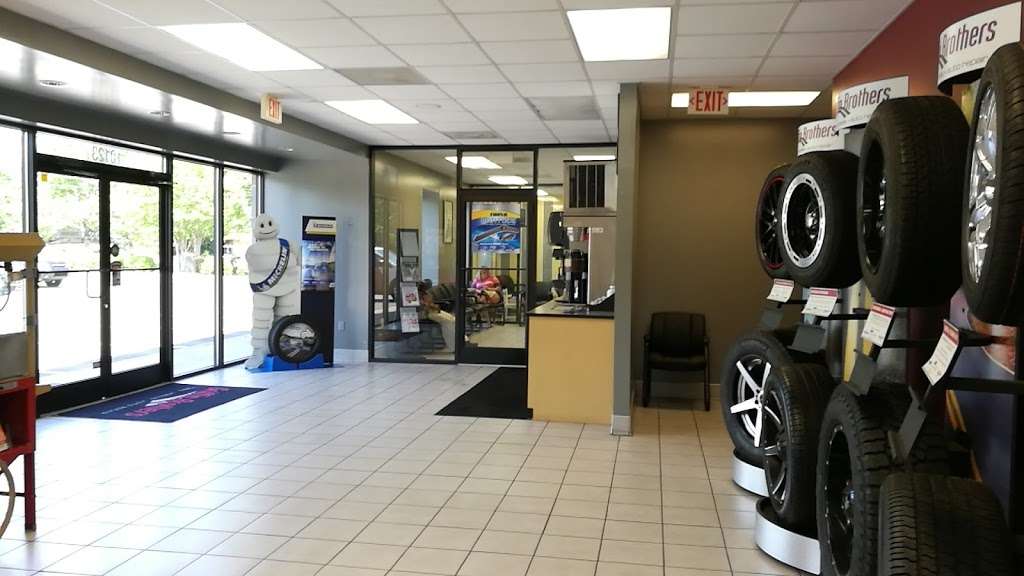 Mavis Discount Tire | 10123 Park Rd, Charlotte, NC 28210, USA | Phone: (704) 341-8473