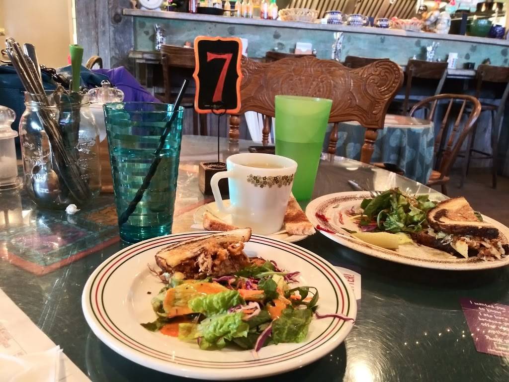 Beautiful Day Cafe | 2516 E Central Ave, Wichita, KS 67214, USA | Phone: (316) 977-9333