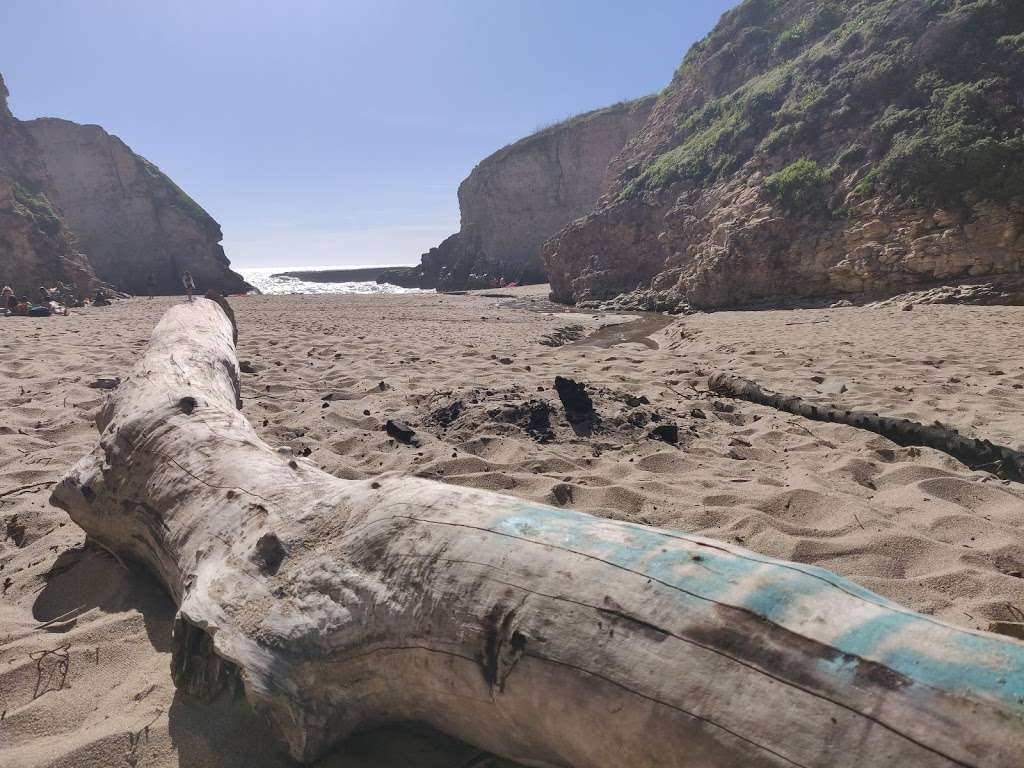 Shark Fin Cove Parking Lot | Davenport, CA 95017, USA