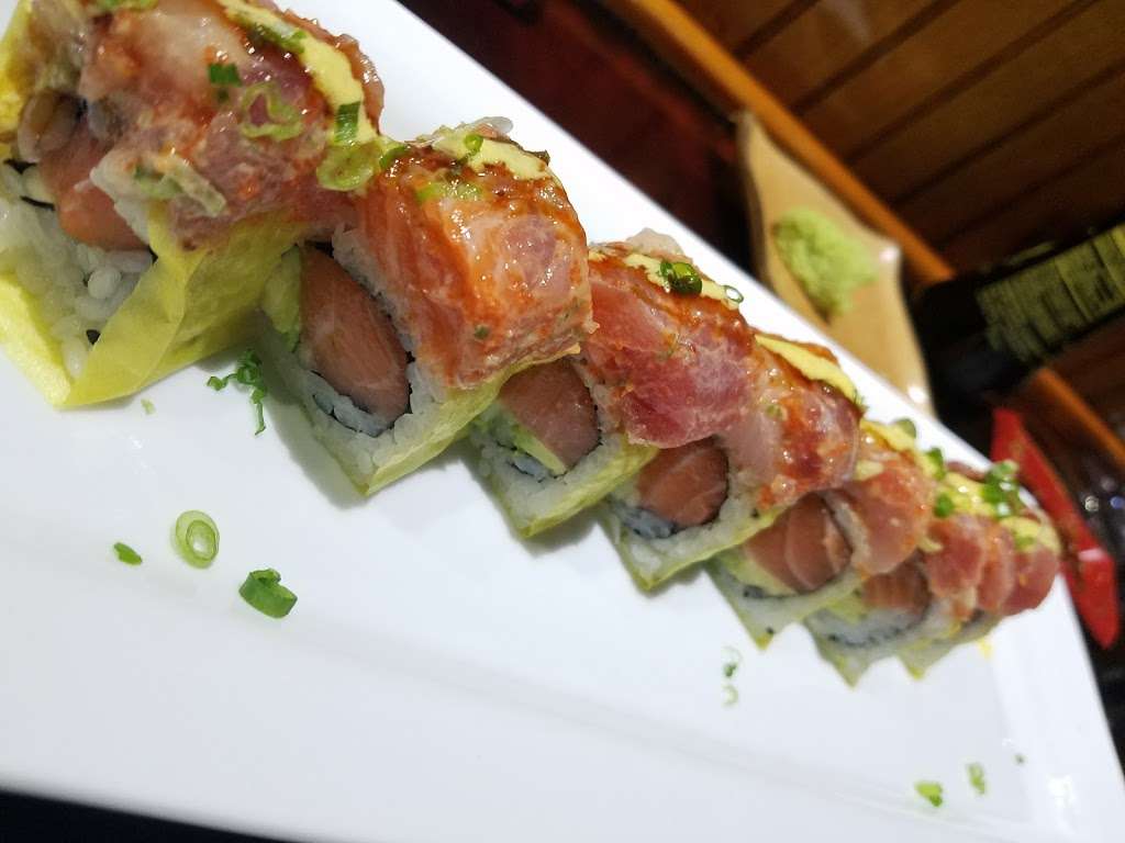 Hinode Sushi | 1016 Lockwood Blvd, Oviedo, FL 32765, USA | Phone: (407) 542-1686