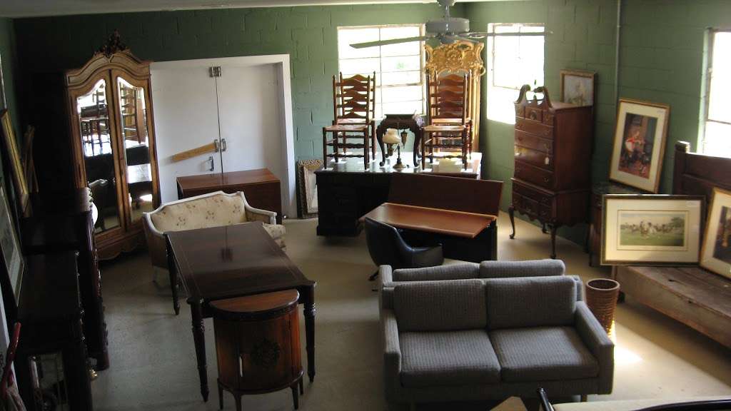 Wrights Antiques & Fine Furniture | 3618 Limestone Rd, Parkesburg, PA 19365 | Phone: (610) 857-4700