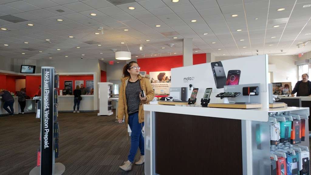 Verizon | 1003 W Patrick St, Frederick, MD 21702, USA | Phone: (301) 695-6000