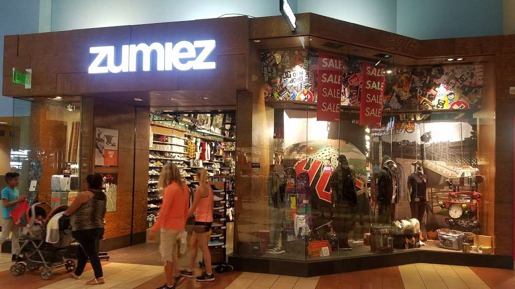 Zumiez | 14500 W Colfax Ave Suite 371, Lakewood, CO 80401 | Phone: (303) 273-0803