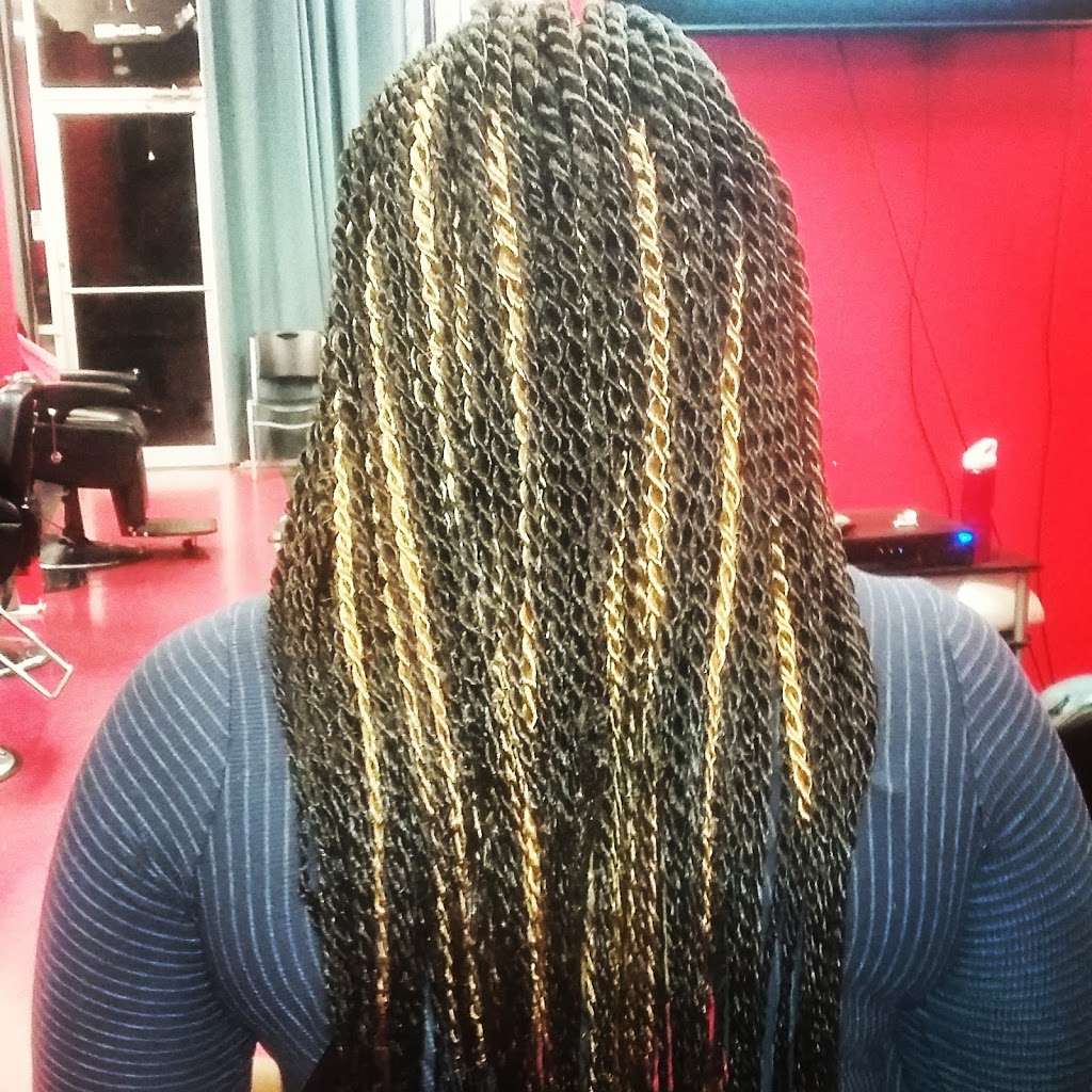 LaClass Hair Braiding & Weaving | 12777 Ashford Point Dr #2404, Houston, TX 77083 | Phone: (281) 940-5154