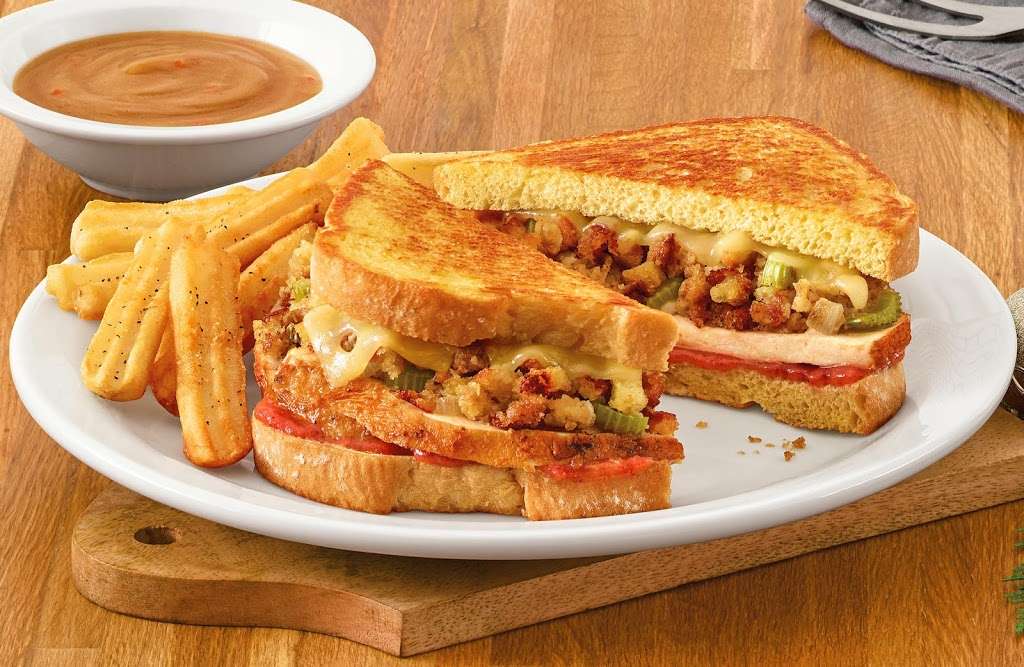 Dennys | 2117 Taney St, Kansas City, MO 64116 | Phone: (816) 221-0145