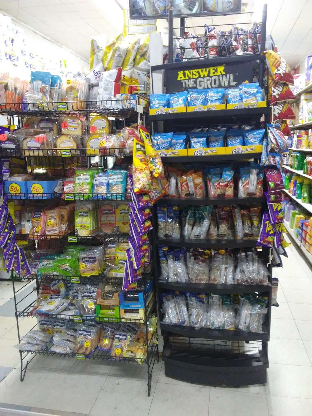 Fernandez Mini Market | 1826 S 21st St, Philadelphia, PA 19145, USA | Phone: (215) 334-3901