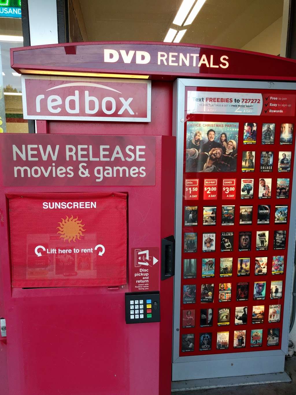 Redbox | 1450 Alamo Dr, Vacaville, CA 95687, USA | Phone: (866) 733-2693