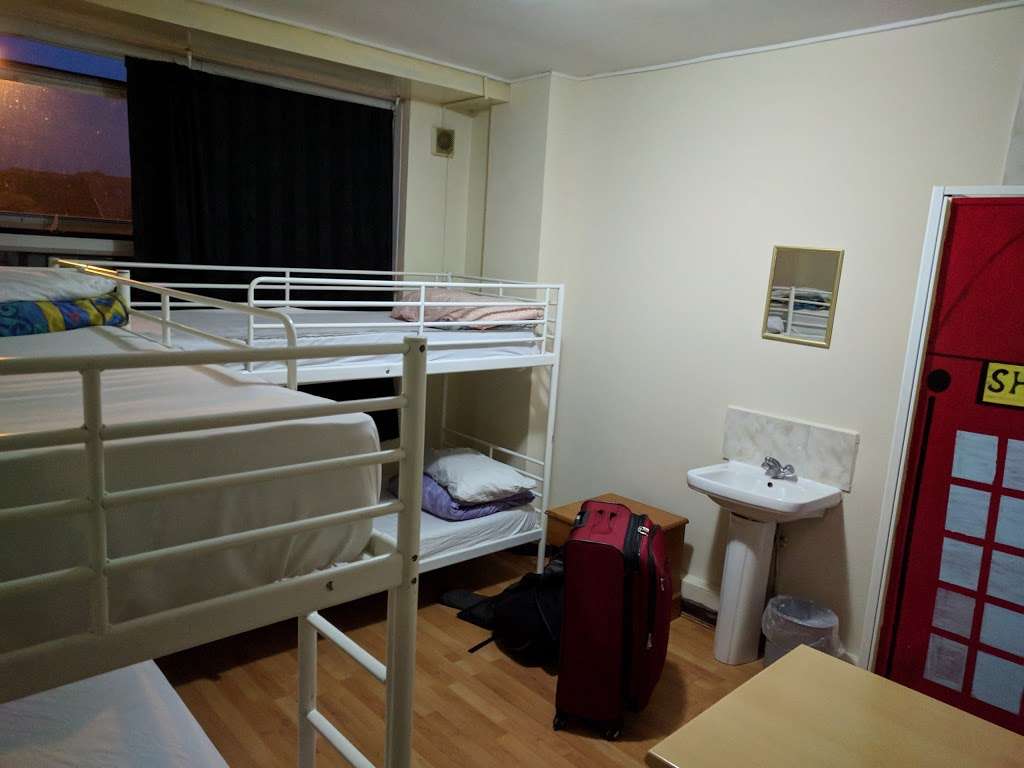 kensal Green Backpackers | 639 Harrow Rd, London NW10 5NU, UK | Phone: 020 8964 4411