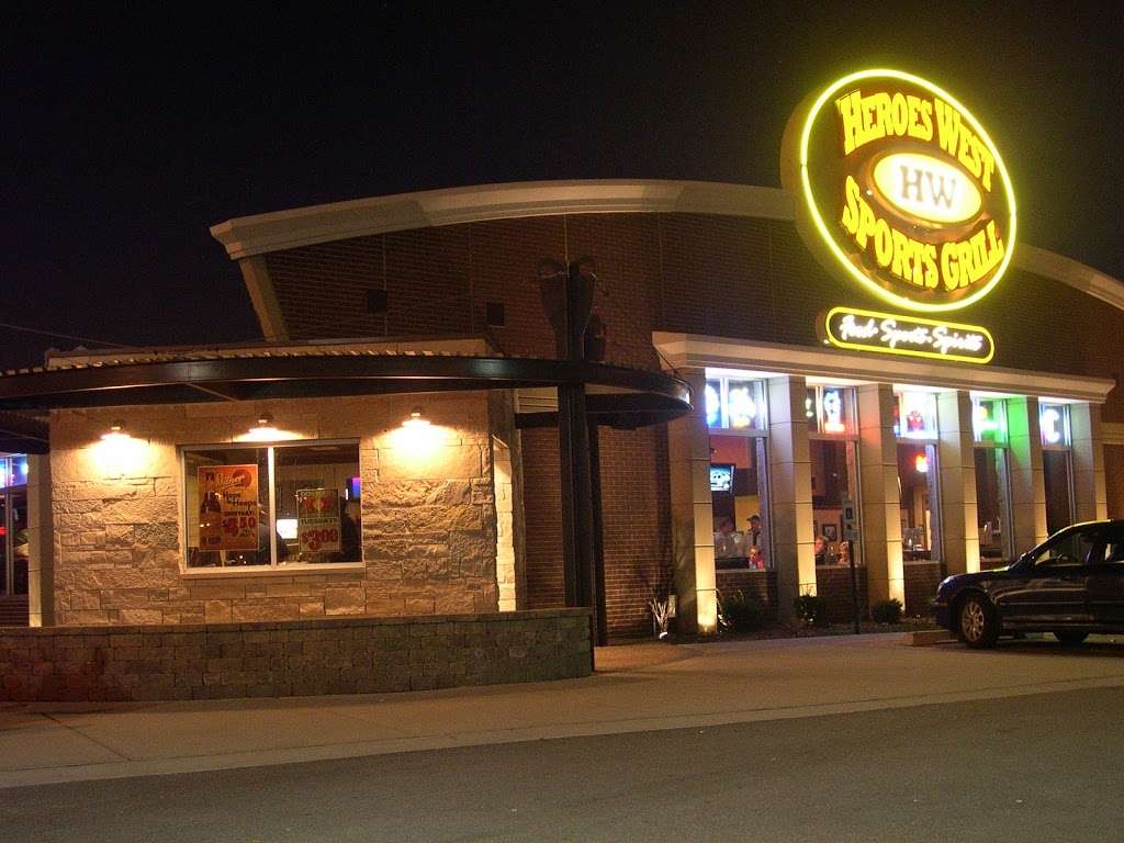 Heroes West Sports Grill | 1530 Commerce Ln, Joliet, IL 60431, USA | Phone: (815) 725-1234