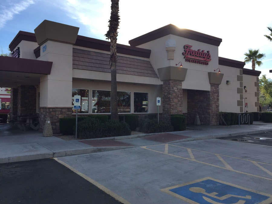 Freddys Frozen Custard & Steakburgers | 129 E Williams Field Rd, Gilbert, AZ 85295, USA | Phone: (480) 899-3500