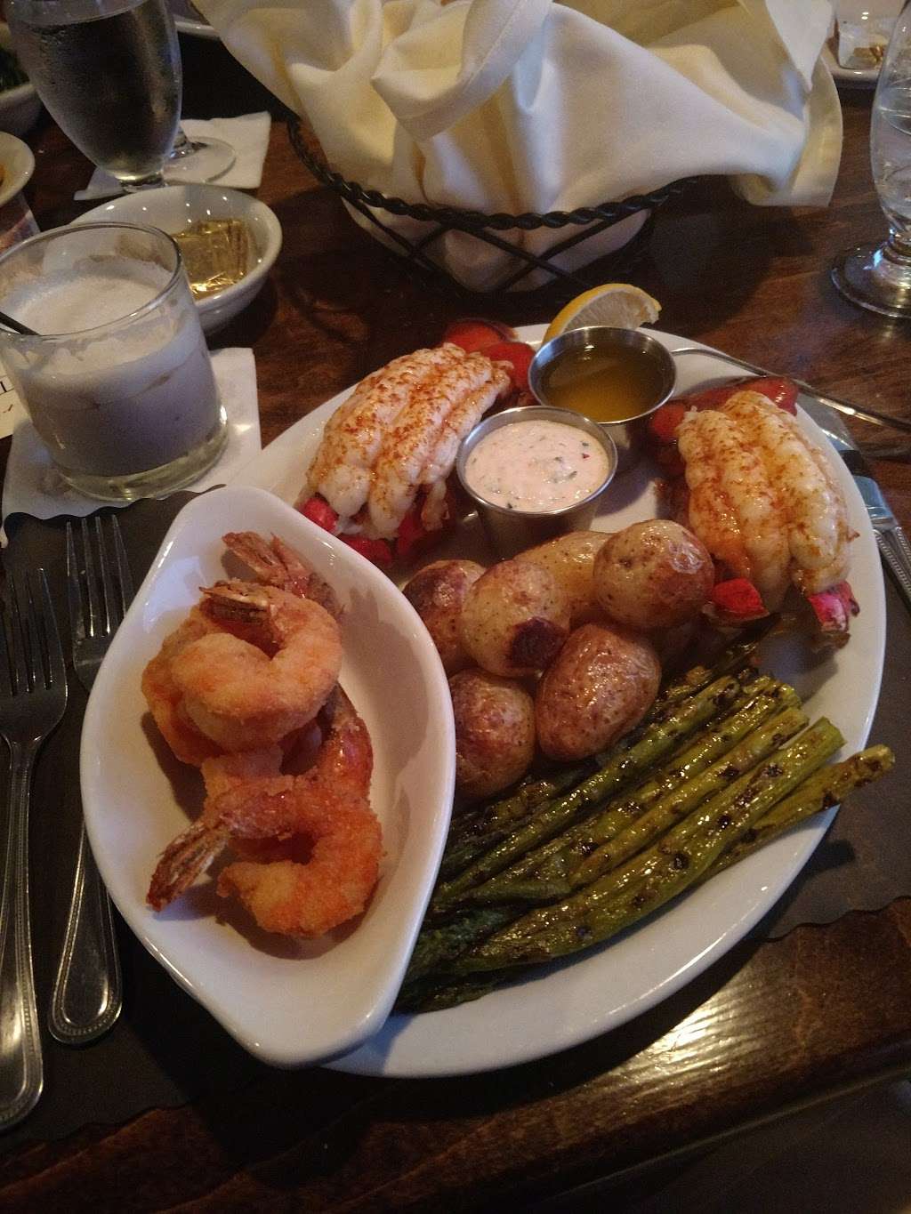 Jack Bakers Lobster Shanty | 83 Channel Dr, Point Pleasant Beach, NJ 08742 | Phone: (732) 899-6700