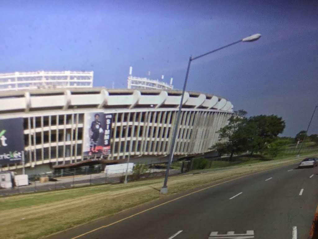 Stadium-Armory Station & Bus Bay D | Washington, DC 20003