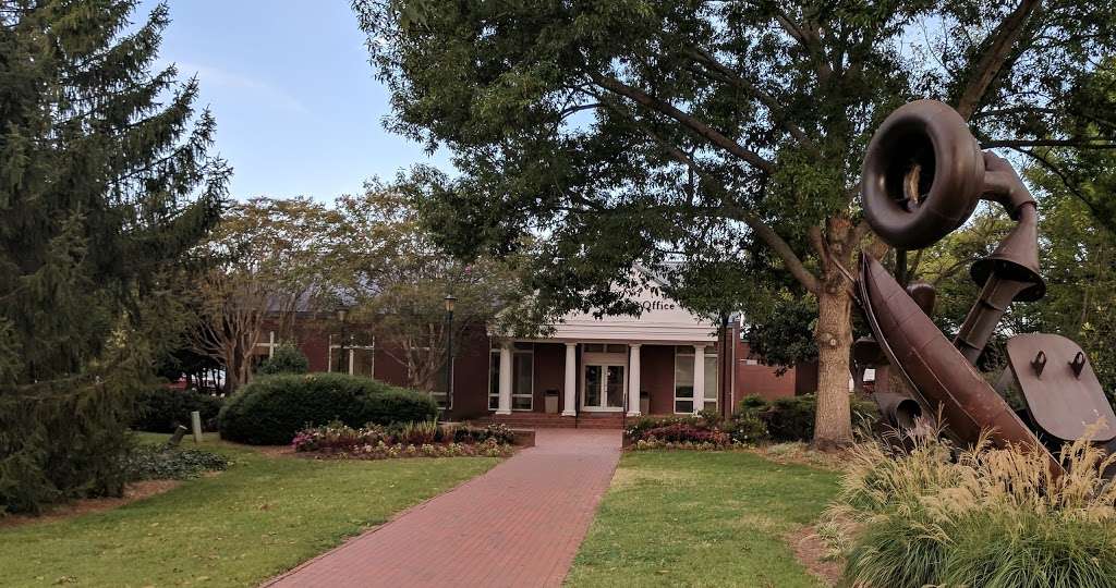 Charlotte Mecklenburg Library - Davidson | 119 S Main St, Davidson, NC 28036 | Phone: (704) 416-4000