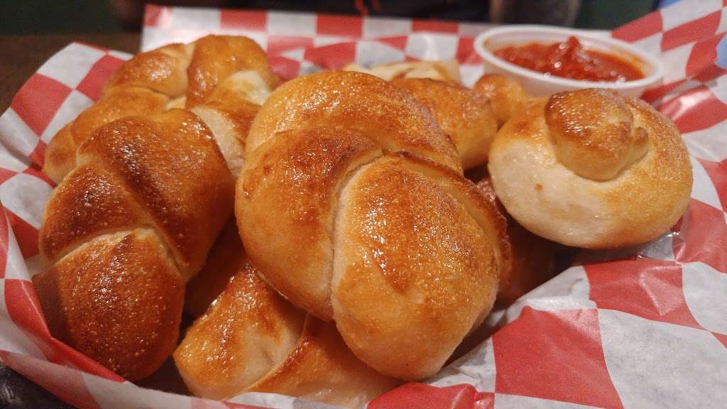 The Garlic Knot - Bear Creek | 3200 S Wadsworth Blvd #A, Lakewood, CO 80227, USA | Phone: (303) 980-5668