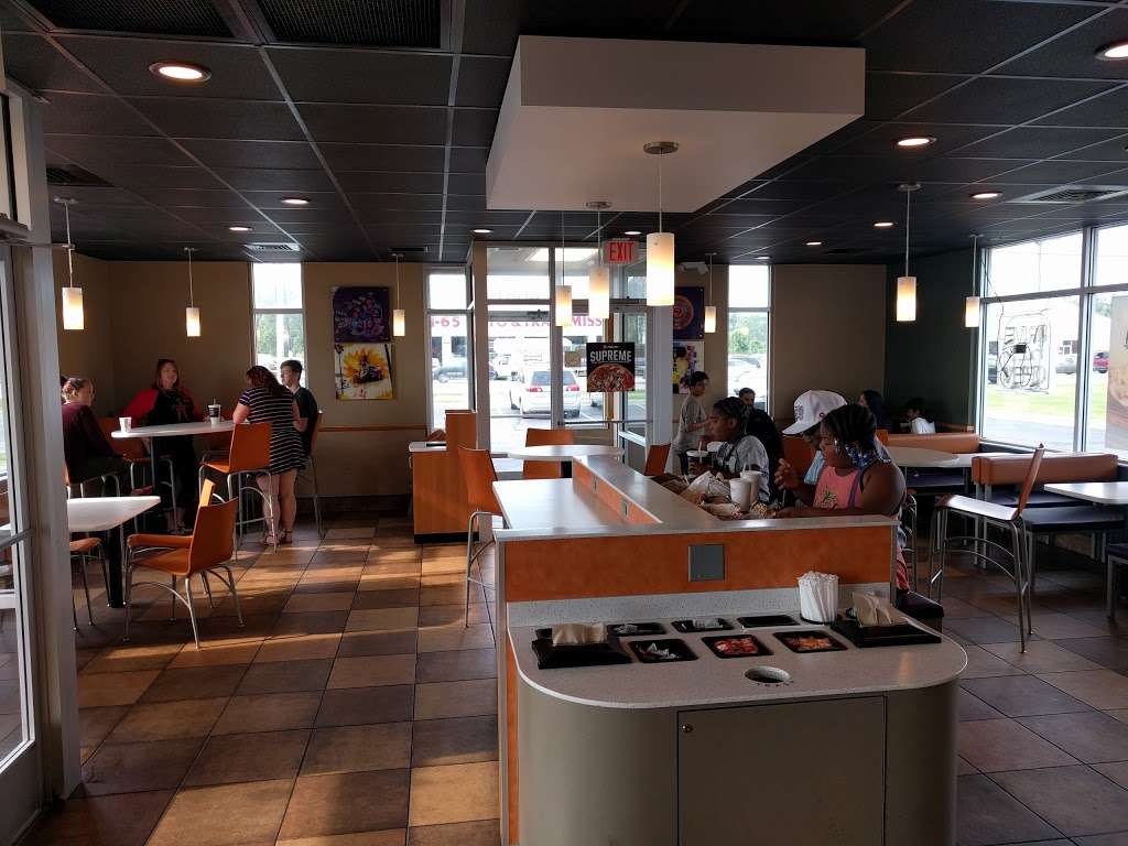 Taco Bell | 4681 W 61st Ave, Hobart, IN 46342, USA | Phone: (219) 942-5409