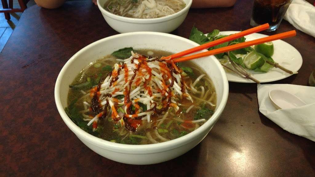 Pho Saigon | 2601 Salem Church Rd #105, Fredericksburg, VA 22407 | Phone: (540) 785-2988