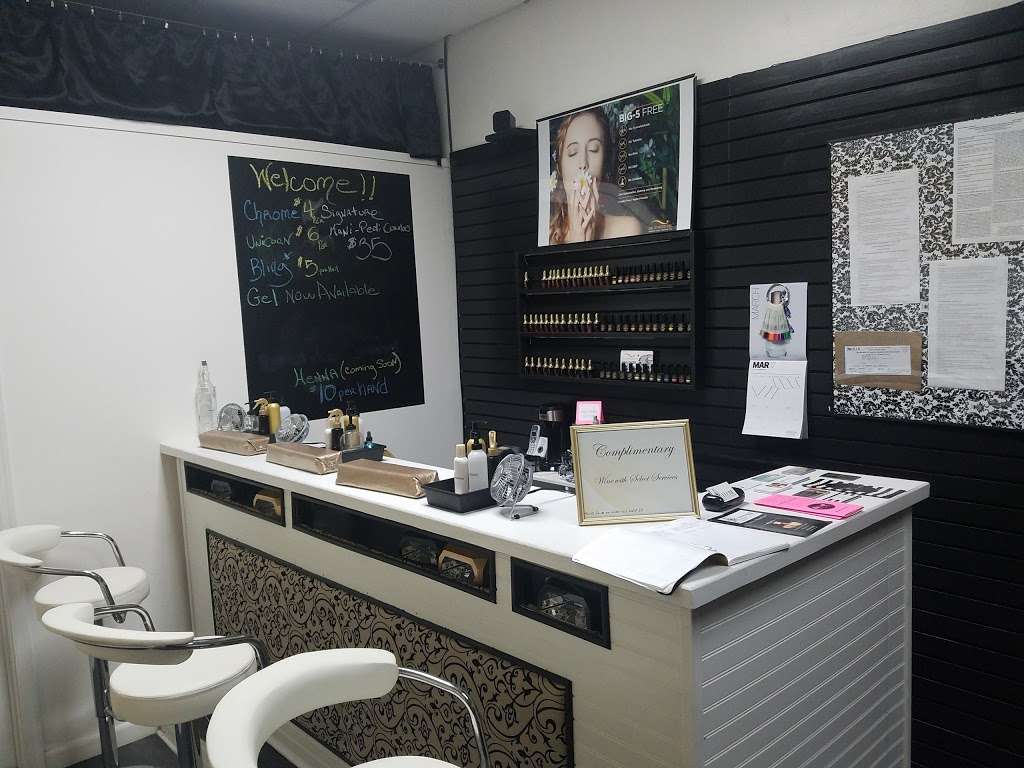 Allure Spa & Parlor | 705 S Marlyn Ave C, Essex, MD 21221 | Phone: (443) 579-5584
