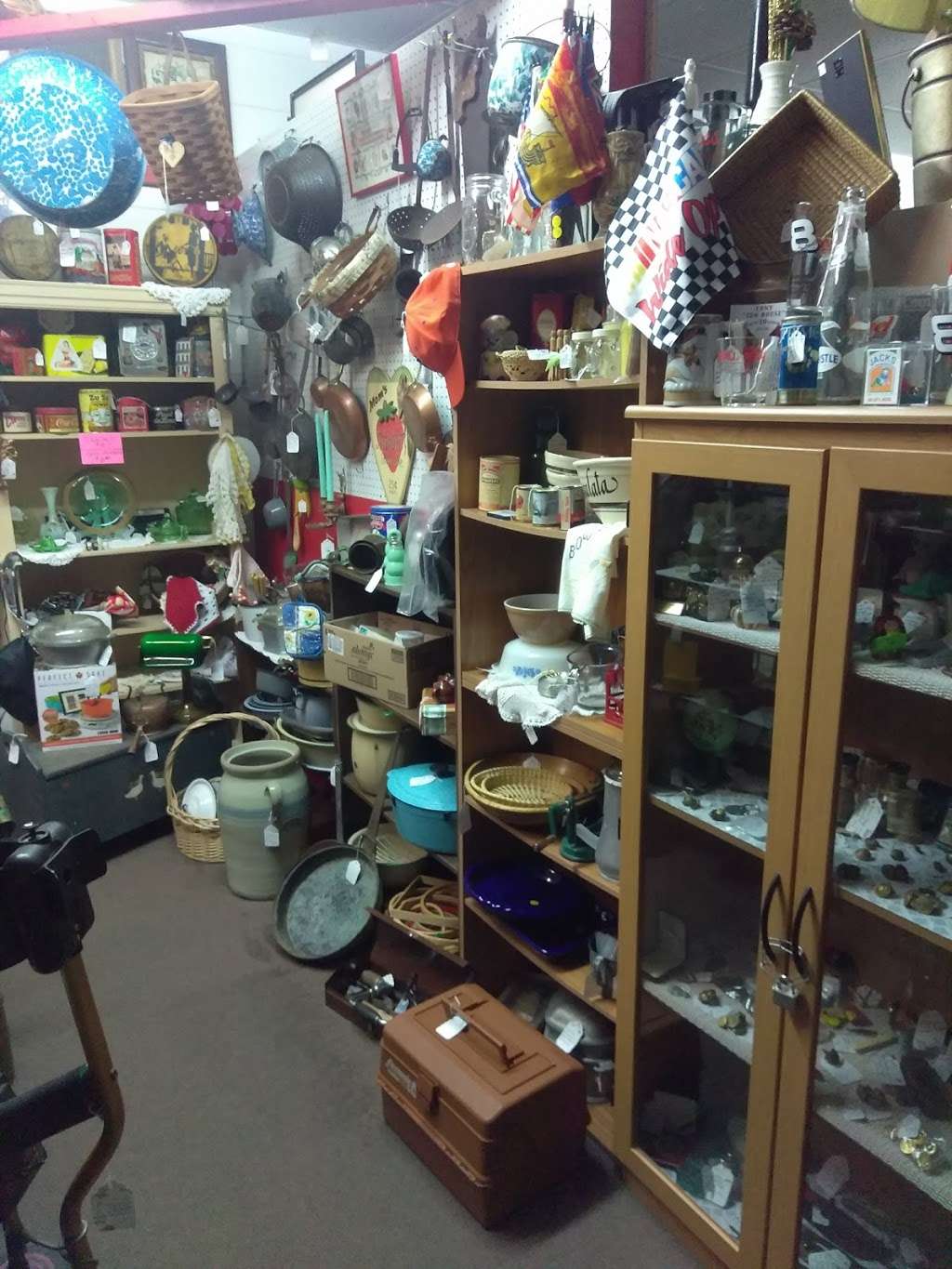 Treasure House Antiques & Collectibles LLC | 3309 Havendale Blvd, Winter Haven, FL 33881, USA | Phone: (863) 297-3046