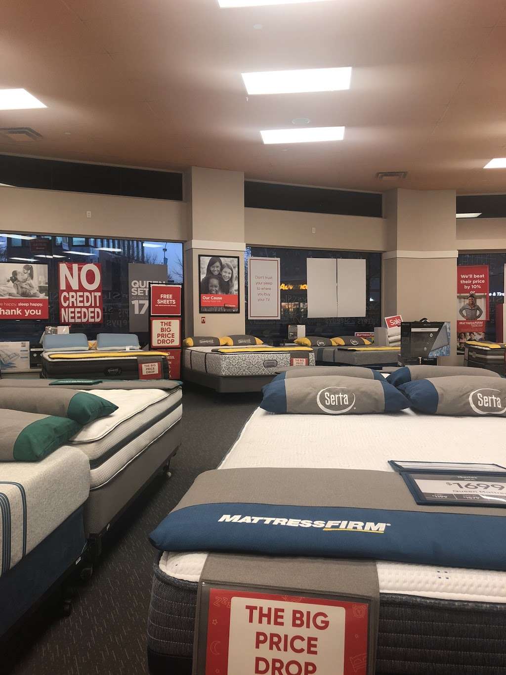 Mattress Firm Woodside - Furniture store | 9 Queens Blvd ...