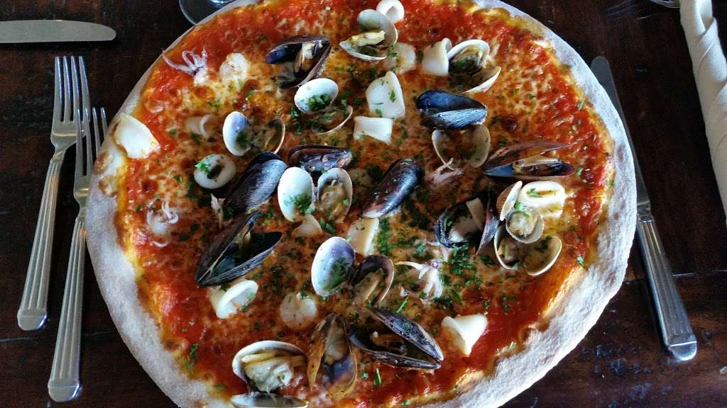 Vigiluccis Trattoria Italiana | 530 N Coast Hwy 101, Encinitas, CA 92024, USA | Phone: (760) 634-2365