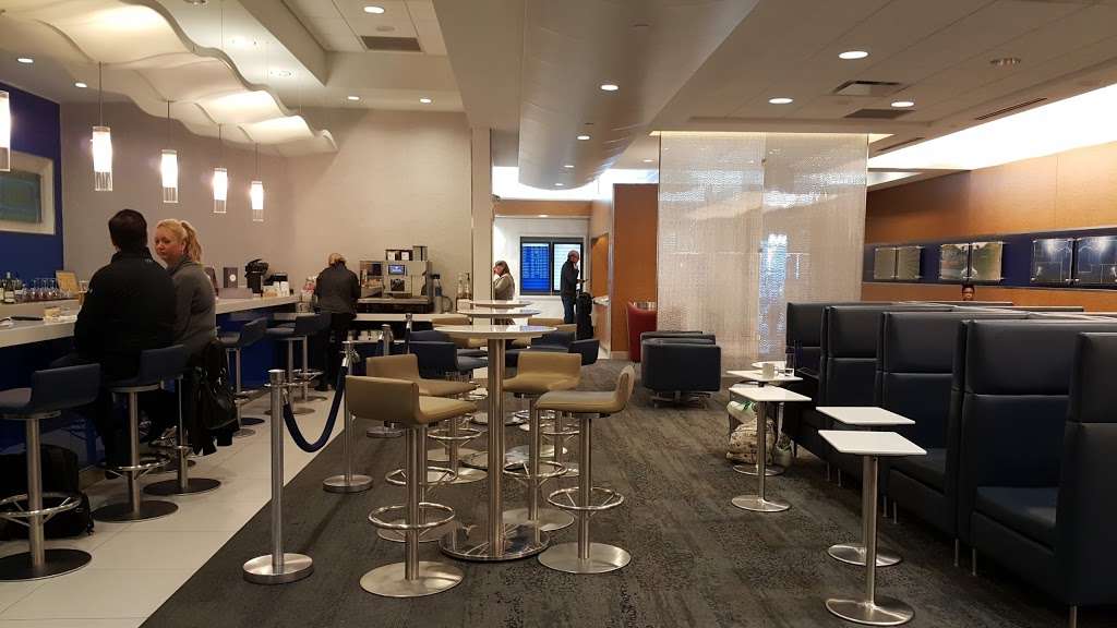 Delta Sky Club | 7800 Col. H. Weir Cook Memorial Dr, Indianapolis, IN 46241, USA | Phone: (317) 248-7871