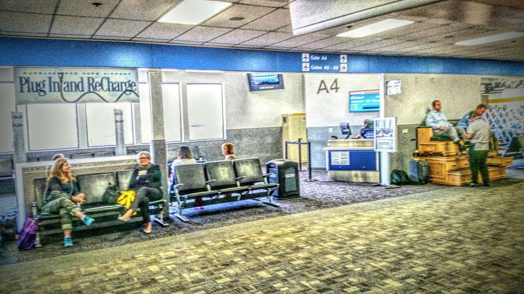 Bob Hope Airport | 2627 N Hollywood Way, Burbank, CA 91505, USA | Phone: (818) 840-8840