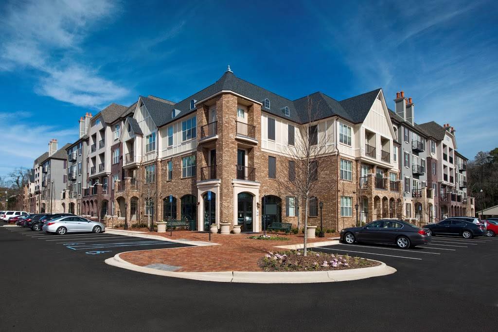 Lane Parke Apartments | 1000 Lane Parke Ct, Mountain Brook, AL 35223, USA | Phone: (205) 656-0550