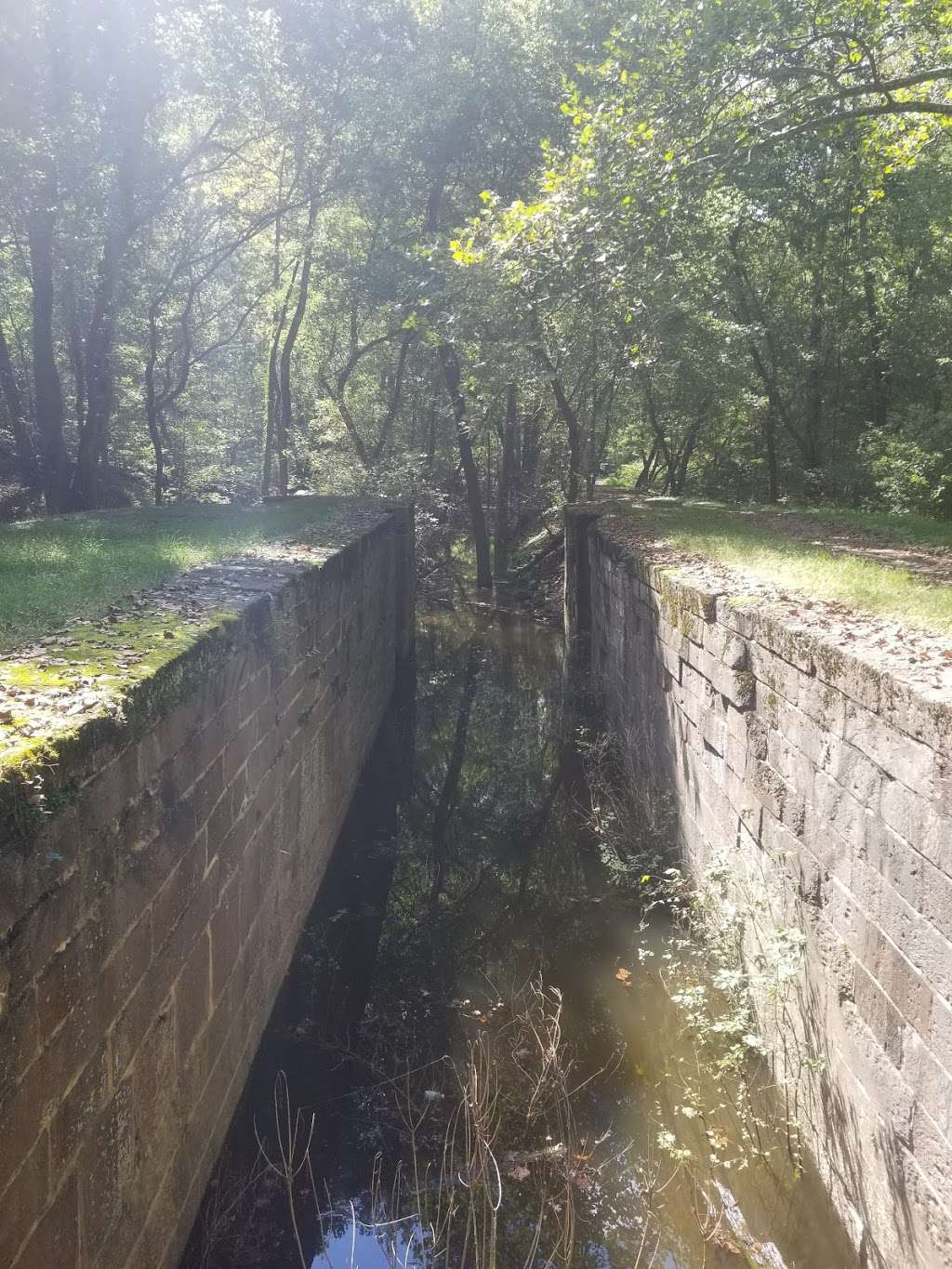 C&O Canal Lock 37 | Chesapeake and Ohio Canal Towpath, Sharpsburg, MD 21782, USA | Phone: (301) 739-4200