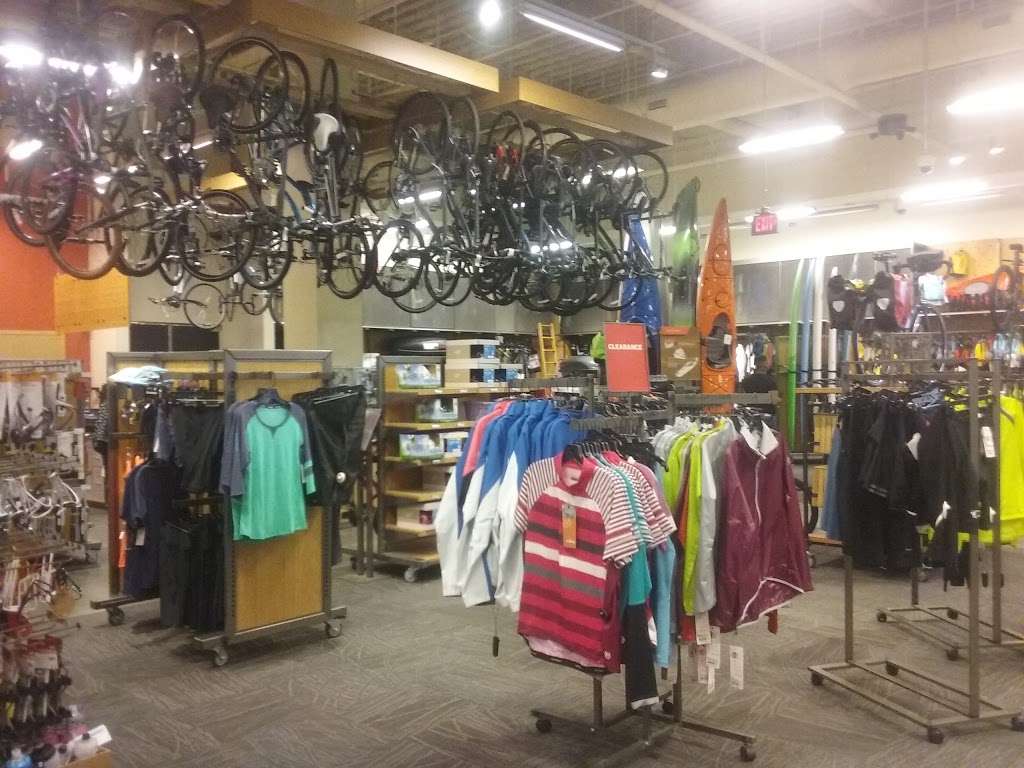 REI | 49 Fitzgerald Street, Yonkers, NY 10710, USA | Phone: (914) 410-9500